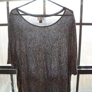 Black and White Patterned Tunic [Plus Size, Flowy]